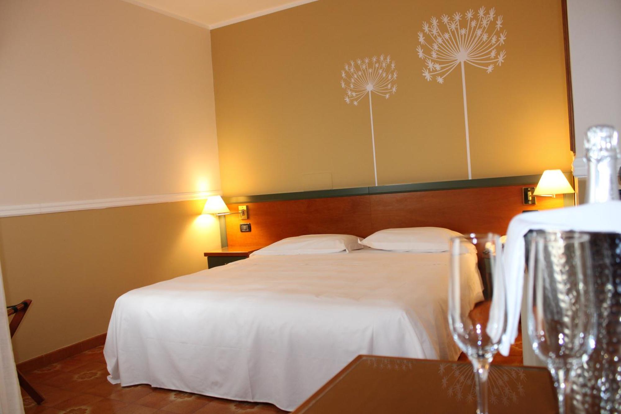 Domus Grand Hotel Rende Εξωτερικό φωτογραφία